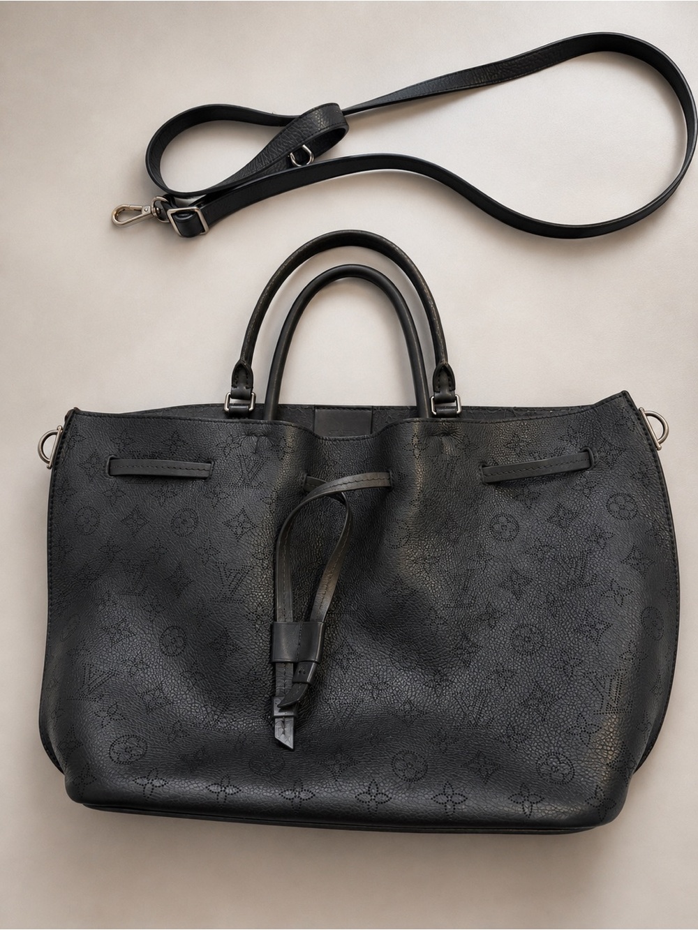 Louis Vuitton Girolata Mahina blue Monogram Bucket Bag Tote Drawstring Empreinte